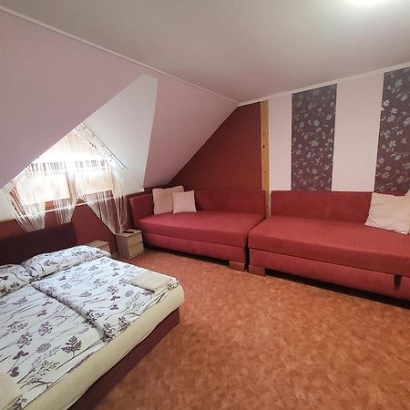 Penzion Korzo Štúrovo Exterior foto