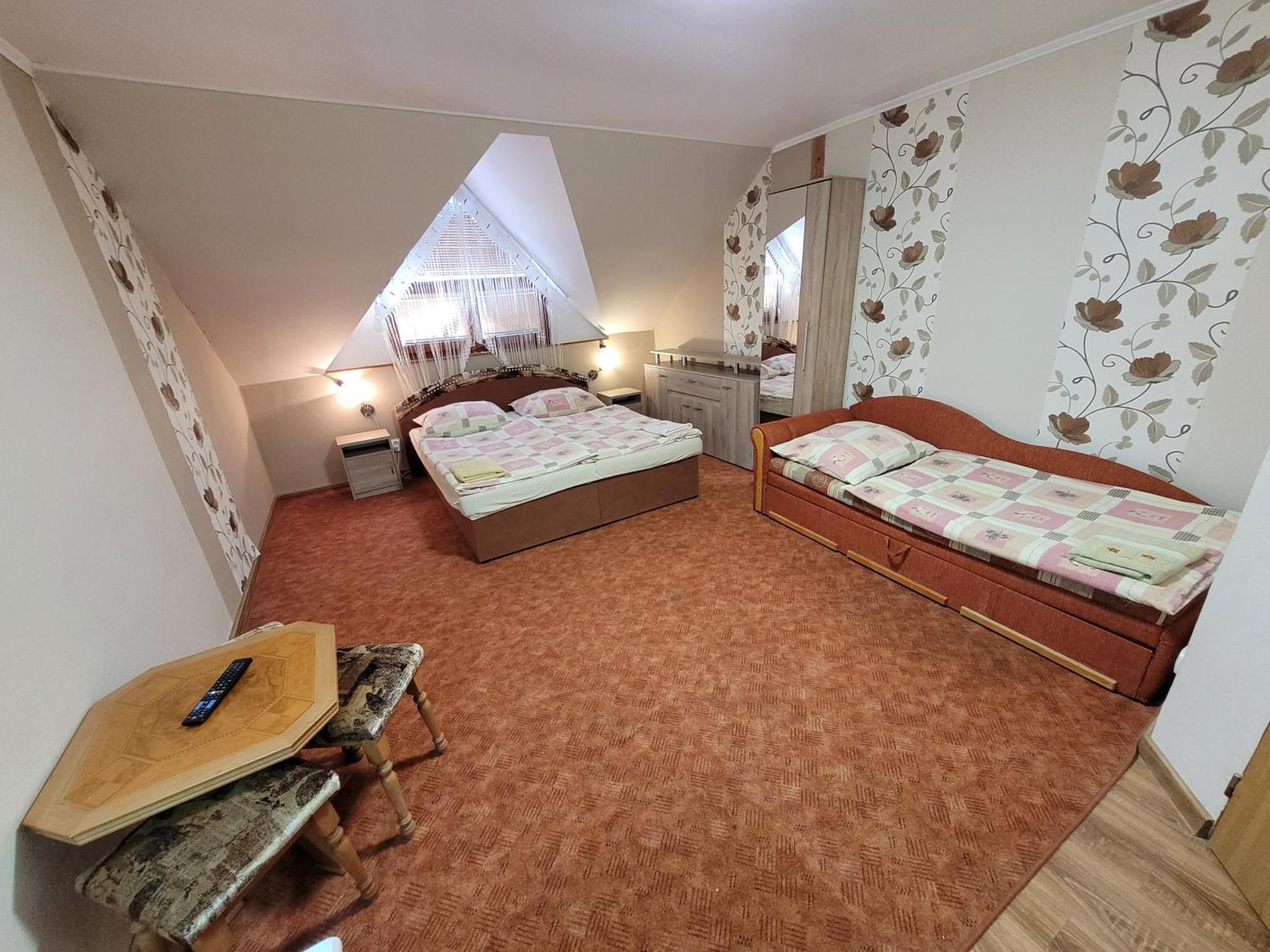 Penzion Korzo Štúrovo Exterior foto