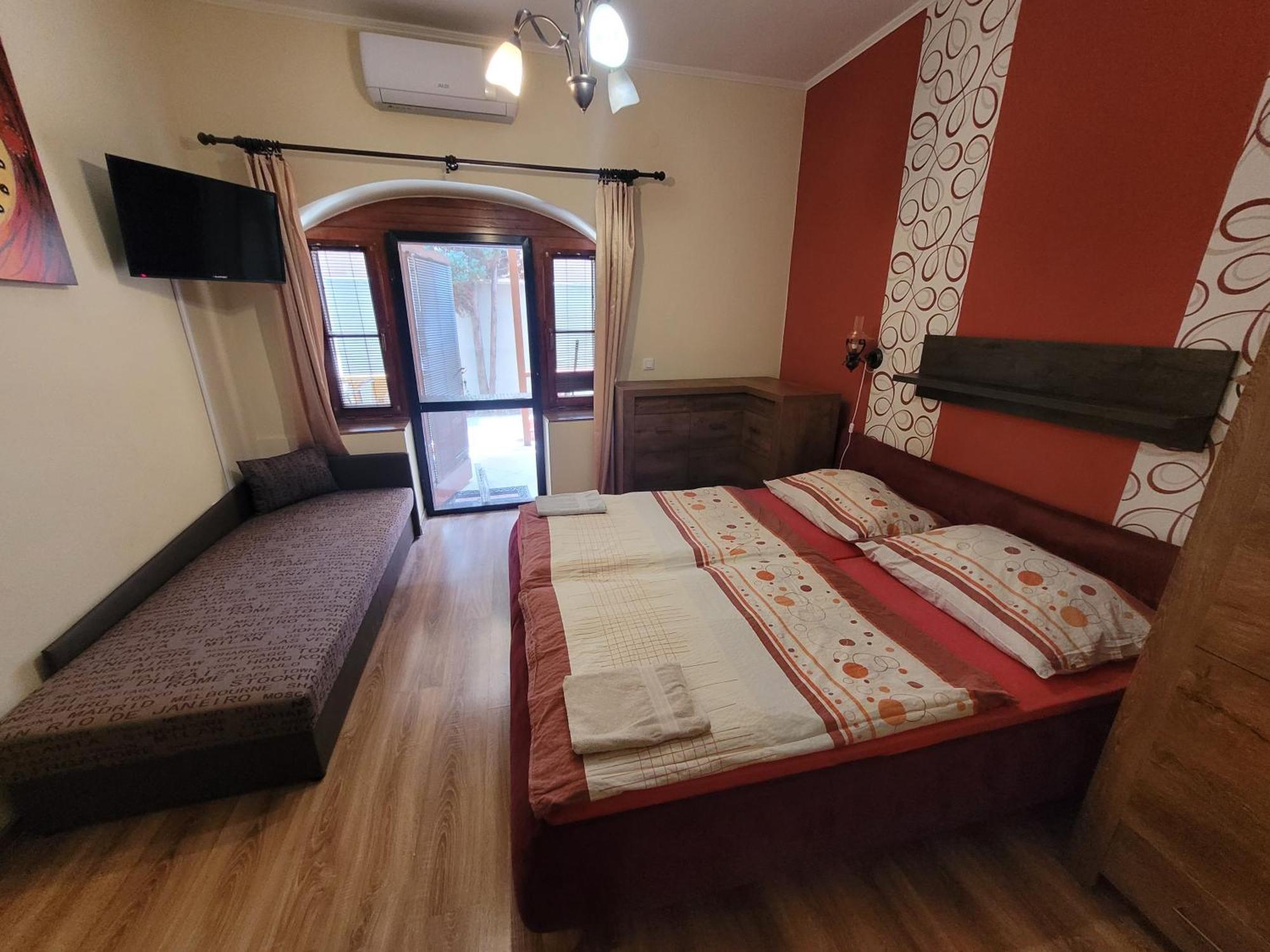 Penzion Korzo Štúrovo Exterior foto