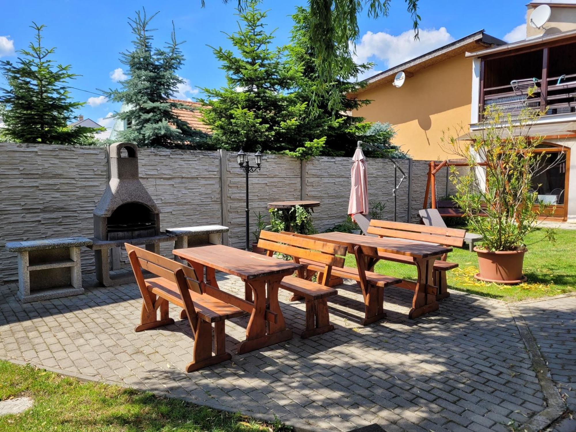 Penzion Korzo Štúrovo Exterior foto
