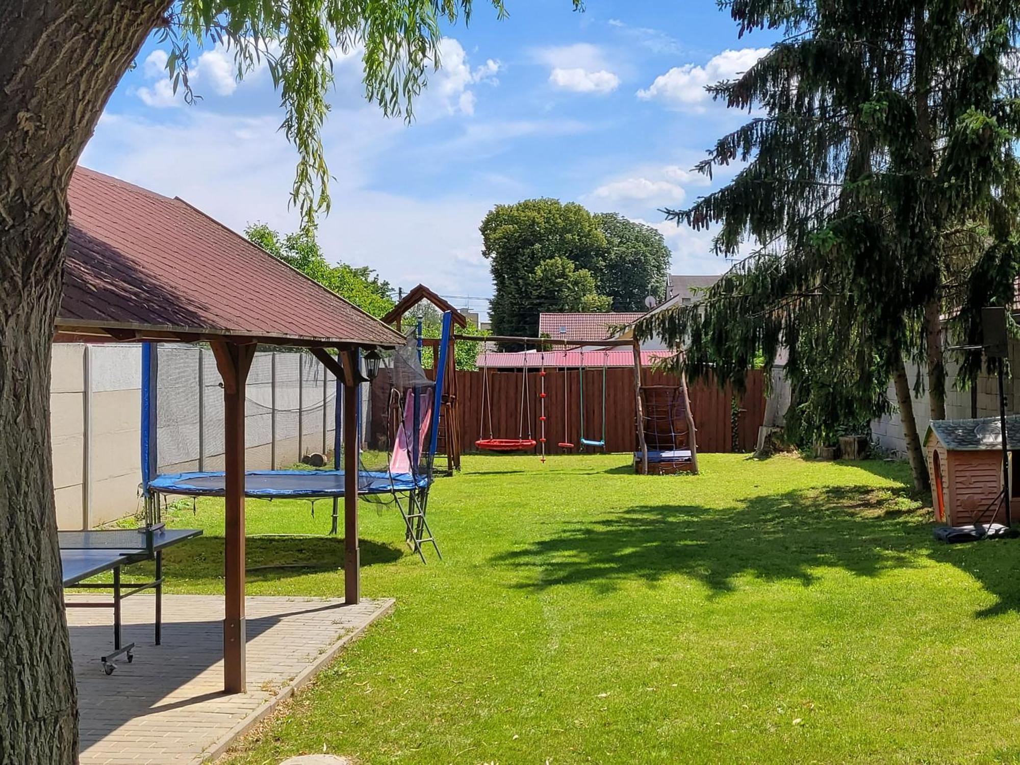 Penzion Korzo Štúrovo Exterior foto