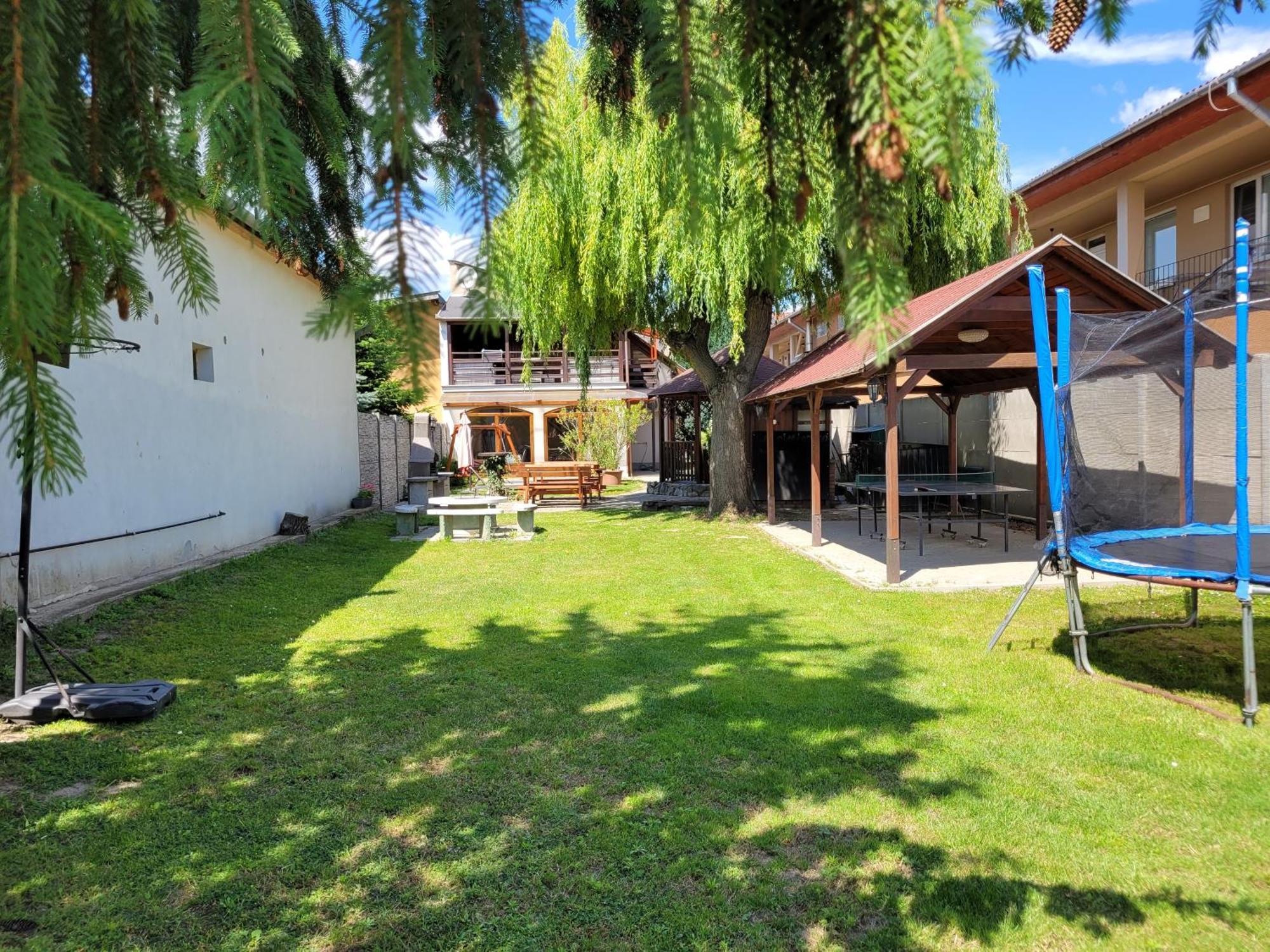 Penzion Korzo Štúrovo Exterior foto