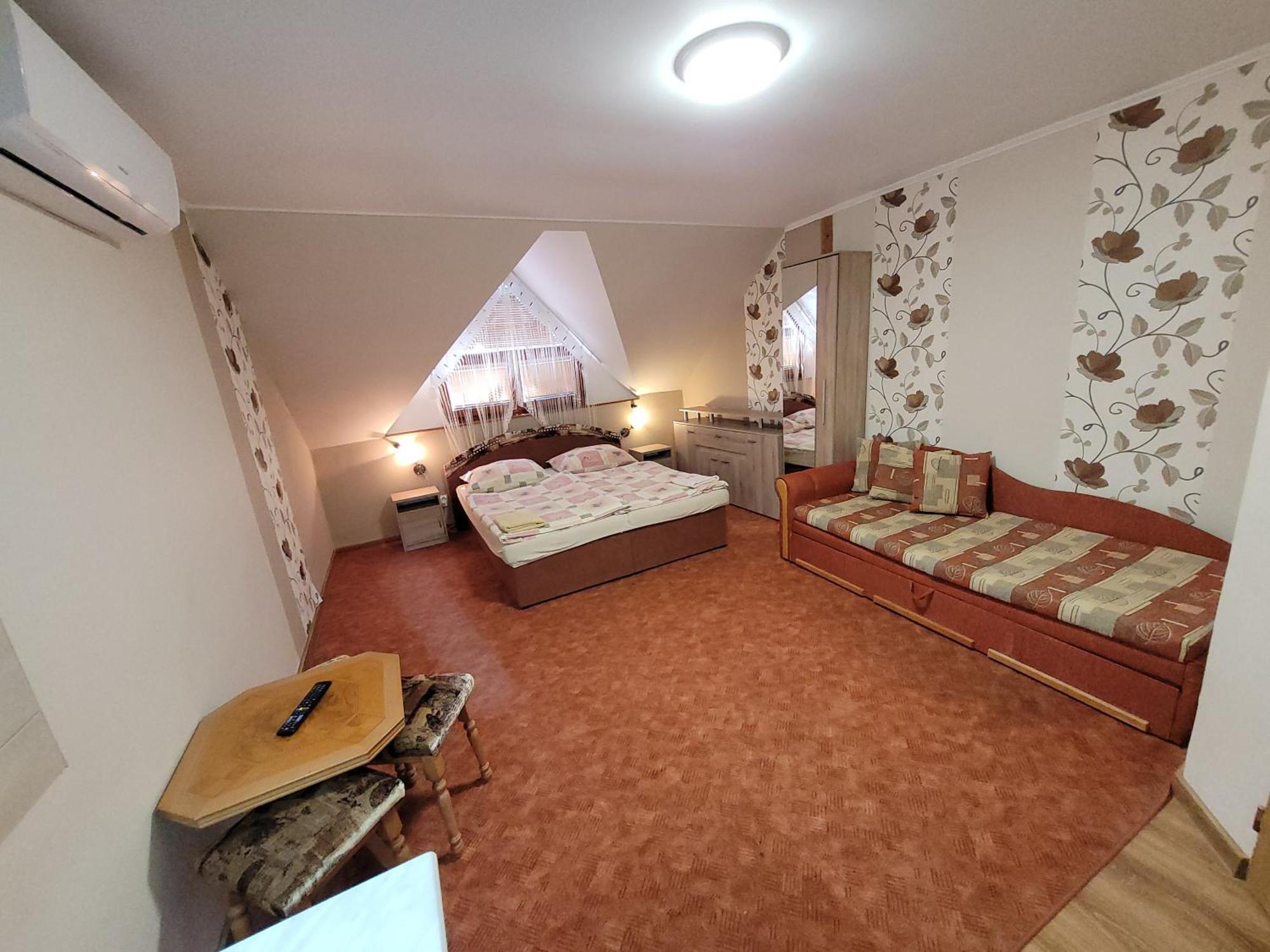 Penzion Korzo Štúrovo Exterior foto
