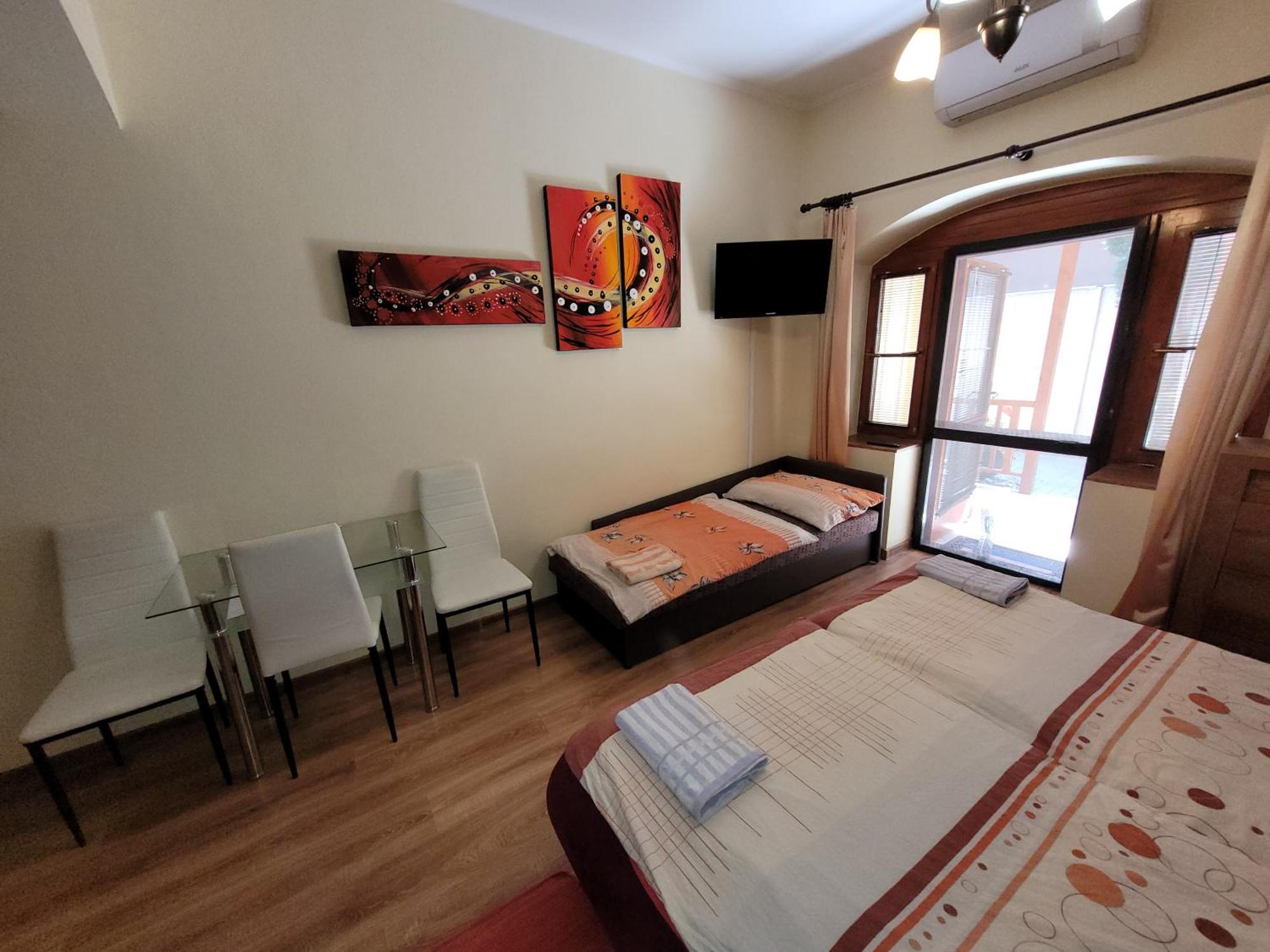 Penzion Korzo Štúrovo Exterior foto